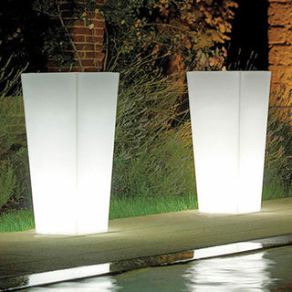 Vaso luminoso Arkema Quadro 102 SL in resina LLDPE quadrato 102 cm