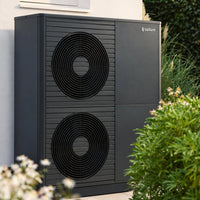 Pompa di calore aria-acqua Vaillant aroTHERM plus VWL 125/8.1 12 kW 400 V trifase monoblocco R290 A+++ ad alta temperatura