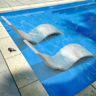 Lettino Prendisole Arkema Serendipity Chaise in polietilene HD di colore bianco
