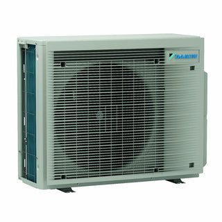 Daikin Multi+ sistema di condizionamento dual split e acqua calda sanitaria - Unità interne Emura 3 bianco 9000+12000 BTU - Serbatoio 90 l