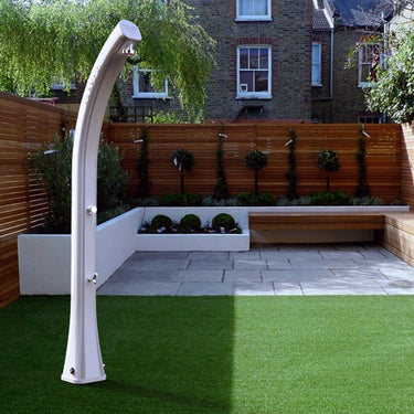 Doccia solare da giardino Arkema Happy XL con lavapiedi 44 litri antracite