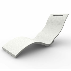 Lettino Prendisole Arkema Serendipity Chaise in polietilene HD di colore bianco
